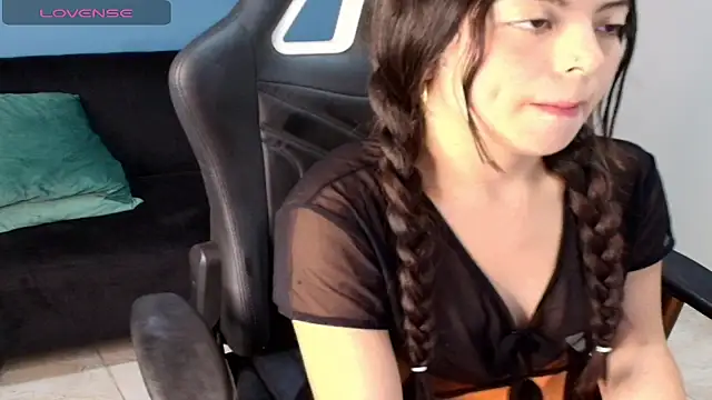 Johanna Angel  online show from 9, 10, 2025