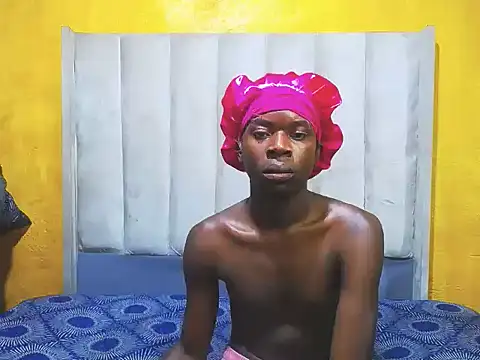 SexyBear012 online show from 22, 9, 2025