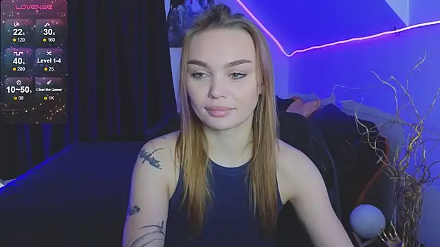 KitsyMoore online show from 6, 10, 2025