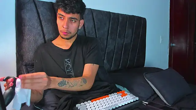 Snapshot of jei_coxs chatting on 14, 10, 2025 jei coxs online show from 14, 10, 2025