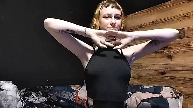 Snapshot of JenaeRadloff chatting on 20, 10, 2025 JenaeRadloff online show from 20, 10, 2025