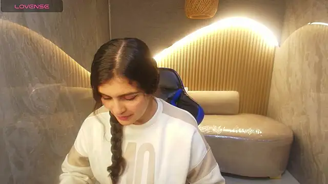 Snapshot of dany_r_ chatting on 29, 9, 2025 dany r online show from 29, 9, 2025