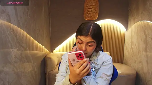 Snapshot of dany_r_ chatting on 2, 10, 2025 dany r online show from 2, 10, 2025