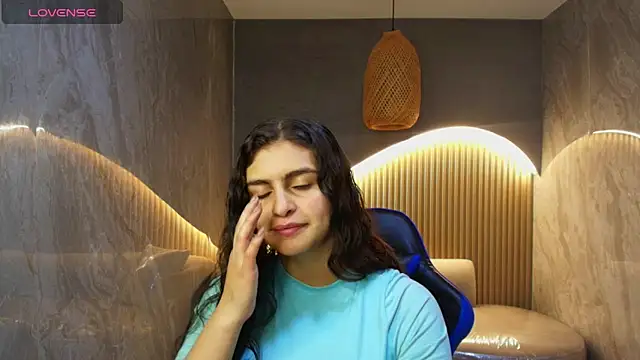 Snapshot of dany_r_ chatting on 11, 10, 2025 dany r online show from 11, 10, 2025