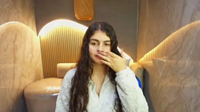 Snapshot of dany_r_ chatting on 15, 10, 2025 dany r online show from 15, 10, 2025