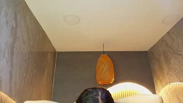 Snapshot of dany_r_ chatting on 17, 10, 2025 dany r online show from 17, 10, 2025