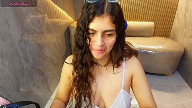 Snapshot of dany_r_ chatting on 20, 10, 2025 dany r online show from 20, 10, 2025