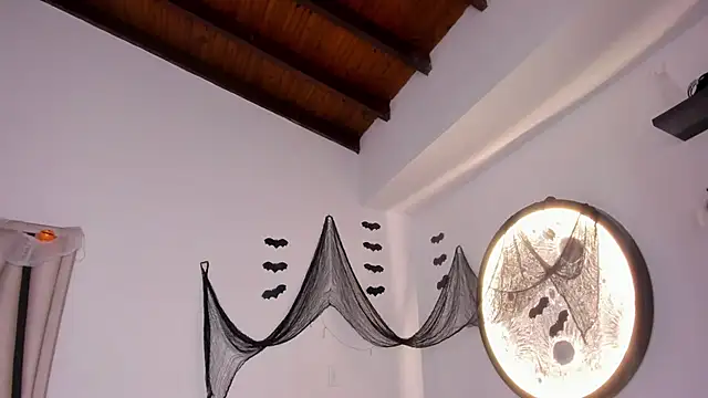 Snapshot of Isabella-Rosssi chatting on 19, 10, 2025 Isabella-Rosssi online show from 19, 10, 2025