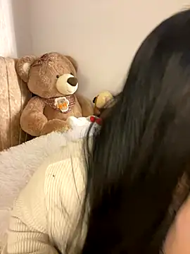 Snapshot of Mericute_ chatting on 8, 10, 2025 Mericute online show from 8, 10, 2025