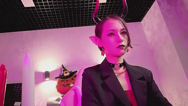 Snapshot of prettiestwinsor chatting on 30, 10, 2025 prettiestwinsor online show from 30, 10, 2025