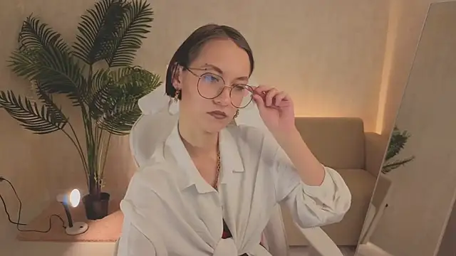 Snapshot of prettiestwinsor chatting on 7, 11, 2025 prettiestwinsor online show from 7, 11, 2025