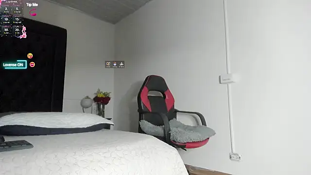 Snapshot of Roseshelbyy chatting on 28, 10, 2025 Roseshelbyy online show from 28, 10, 2025