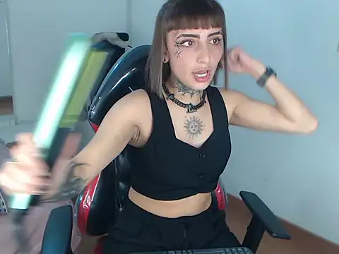 Gyal 8  online show from 20, 11, 2025