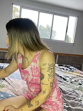 Snapshot of xvalentinaof chatting on 29, 11, 2025 xvalentinaof online show from 29, 11, 2025