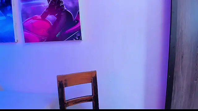 Snapshot of Star_Liight chatting on 9, 10, 2025 Star Liight online show from 9, 10, 2025