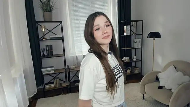Snapshot of CelestineNyman chatting on 28, 9, 2025 CelestineNyman online show from 28, 9, 2025