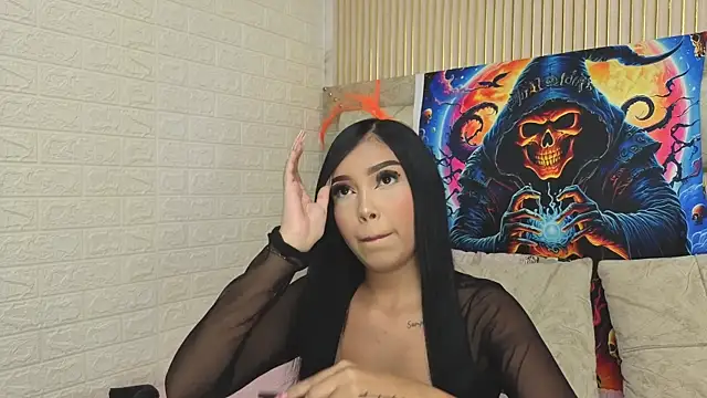 Snapshot of GIGIROSE_ chatting on 28, 10, 2025 GIGIROSE online show from 28, 10, 2025