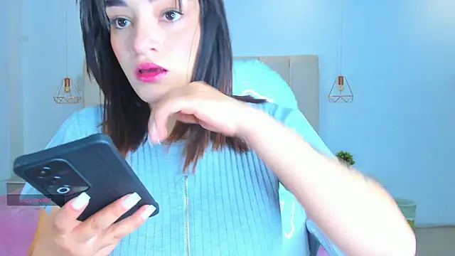 Snapshot of Maddy_Rouse1 chatting on 9, 10, 2025 Maddy Rouse1 online show from 9, 10, 2025