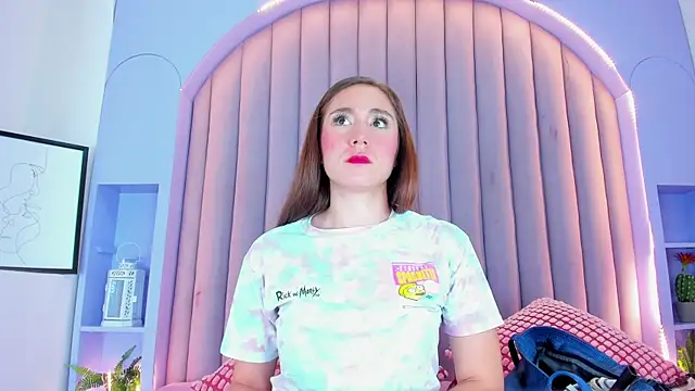 Snapshot of MyApril__ chatting on 20, 10, 2025 MyApril online show from 20, 10, 2025