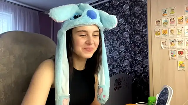 MollyPartey online show from 8, 10, 2025