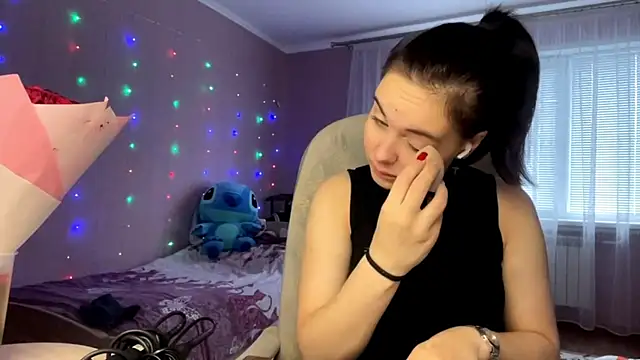 MollyPartey online show from 17, 10, 2025