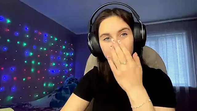 MollyPartey online show from 22, 10, 2025