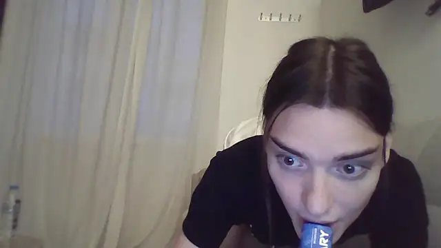 Luna Samosienko online show from 26, 9, 2025