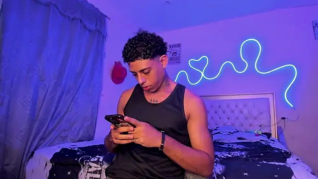 Snapshot of Glader31 chatting on 8, 10, 2025 Glader31 online show from 8, 10, 2025