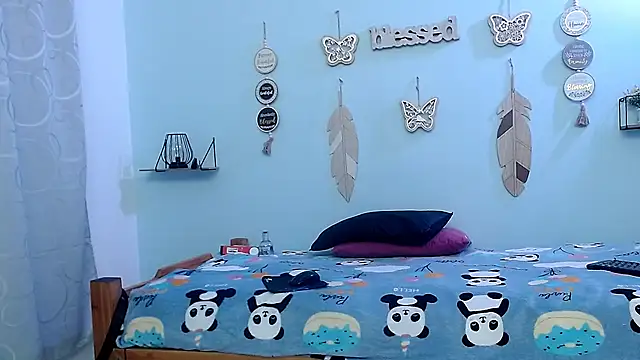 Snapshot of evannesanicol08 chatting on 8, 10, 2025 evannesanicol08 online show from 8, 10, 2025