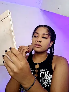 Snapshot of camilafoox7 chatting on 6, 10, 2025 camilafoox7 online show from 6, 10, 2025