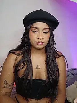 Snapshot of camilafoox7 chatting on 7, 10, 2025 camilafoox7 online show from 7, 10, 2025