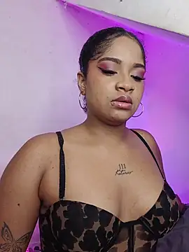 Snapshot of camilafoox7 chatting on 9, 10, 2025 camilafoox7 online show from 9, 10, 2025