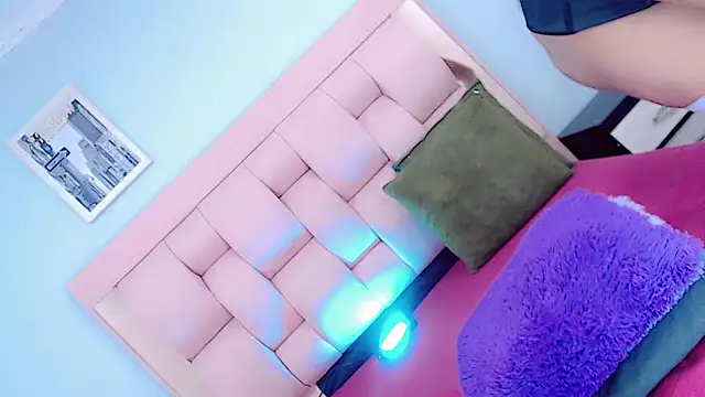 Snapshot of AdharaDaboin chatting on 15, 10, 2025 AdharaDaboin online show from 15, 10, 2025