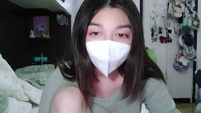 Snapshot of fioralba chatting on 22, 5, 2026 fioralba online show from 22, 5, 2026