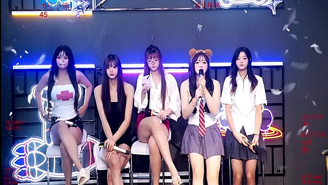 Snapshot of Shinygirls_777 chatting on 26, 9, 2025 Shinygirls 777 online show from 26, 9, 2025