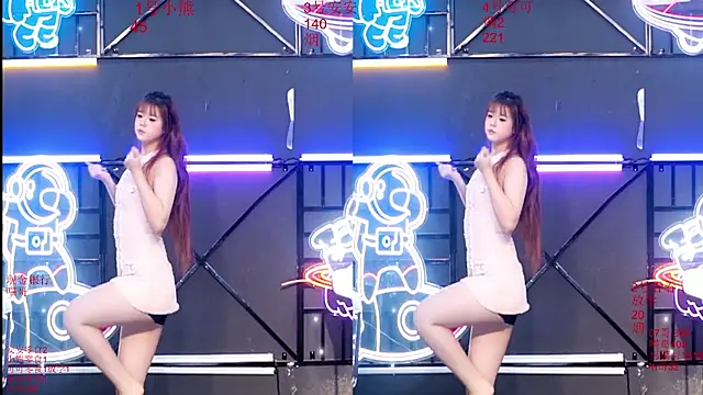 Snapshot of Shinygirls_777 chatting on 1, 10, 2025 Shinygirls 777 online show from 1, 10, 2025