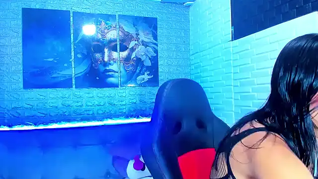 Snapshot of DulceMystery chatting on 19, 10, 2025 DulceMystery online show from 19, 10, 2025