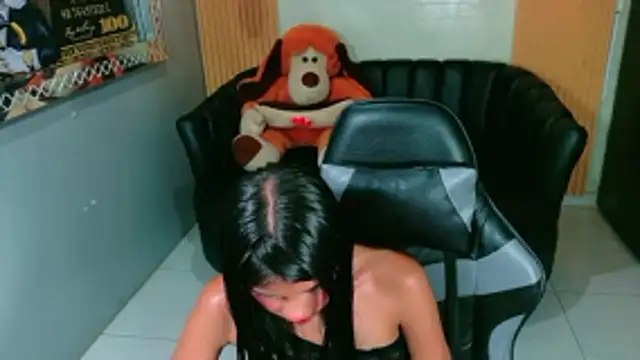 Snapshot of DulceMystery chatting on 29, 10, 2025 DulceMystery online show from 29, 10, 2025