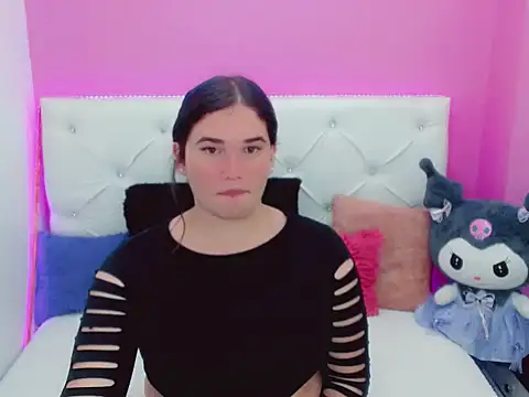 Snapshot of x_daniiela_x chatting on 4, 11, 2025 x daniiela x online show from 4, 11, 2025