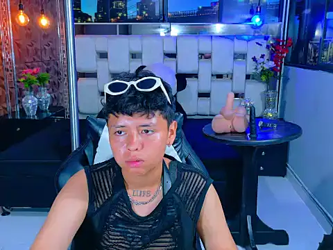 Twindesires online show from 14, 11, 2025