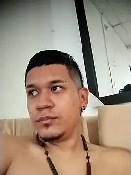 Snapshot of Mohamedxxx13 chatting on 22, 9, 2025 Mohamedxxx13 online show from 22, 9, 2025