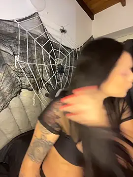 Snapshot of liahouses chatting on 27, 10, 2025 liahouses online show from 27, 10, 2025