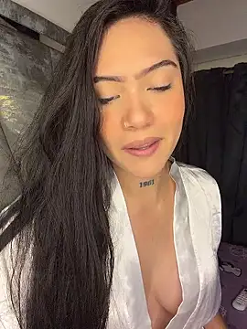 Snapshot of liahouses chatting on 12, 1, 2026 liahouses online show from 12, 1, 2026