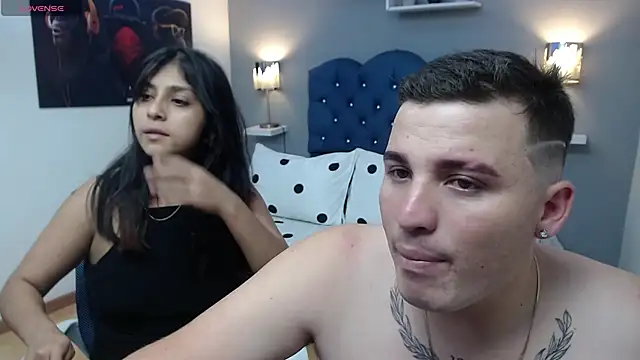 Snapshot of scarlett_and_justin chatting on 23, 10, 2025 scarlett and justin online show from 23, 10, 2025