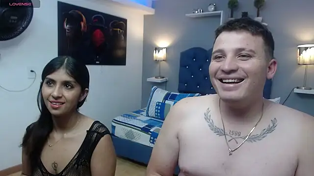 Snapshot of scarlett_and_justin chatting on 1, 11, 2025 scarlett and justin online show from 1, 11, 2025