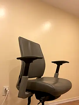 Snapshot of Melvin-92 chatting on 20, 11, 2025 Melvin-92 online show from 20, 11, 2025