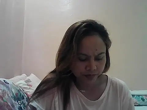 Snapshot of Amarrahlyn chatting on 28, 9, 2025 Amarrahlyn online show from 28, 9, 2025