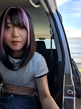 Snapshot of takusaki223 chatting on 28, 9, 2025 takusaki223 online show from 28, 9, 2025