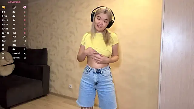 CarolannSide online show from 16, 10, 2025