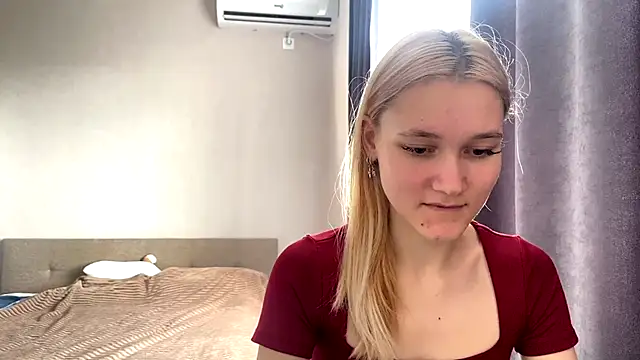 Snapshot of TwinedPeril chatting on 25, 10, 2025 TwinedPeril online show from 25, 10, 2025